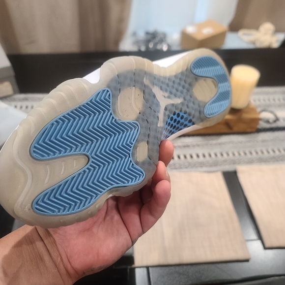 Jordan 11 - Picture 3 of 5